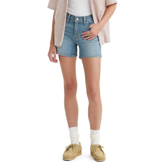Levi's Women's Mid Length Blue Denim Shorts | NEW/NWT!! 🩷🩷☀️☀️ - Picture 1 of 8